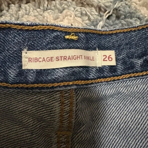 Levi's High Rise Distressed Blue Jeans - Picture 3 of 5